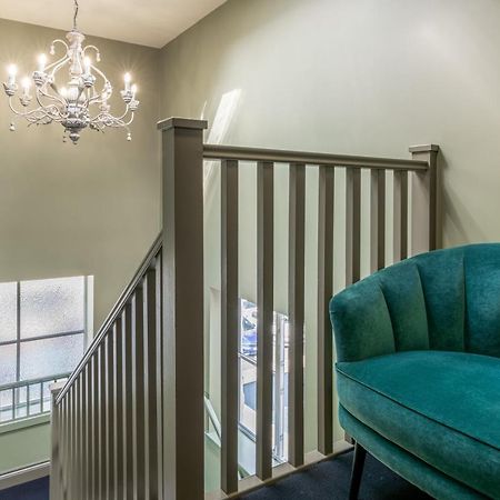 Large Stylish Studio In The Heart Of The City Bath Bagian luar foto